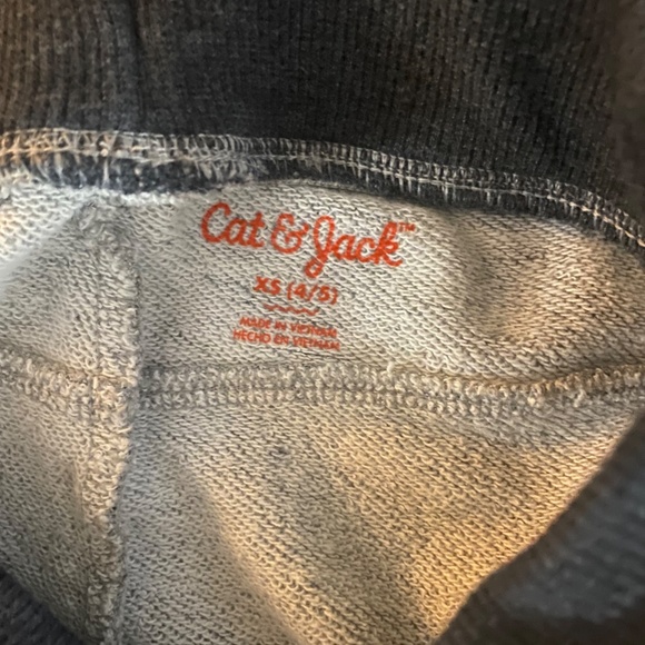 Two Pack of 4T sweats and pants!! - Picture 3 of 4